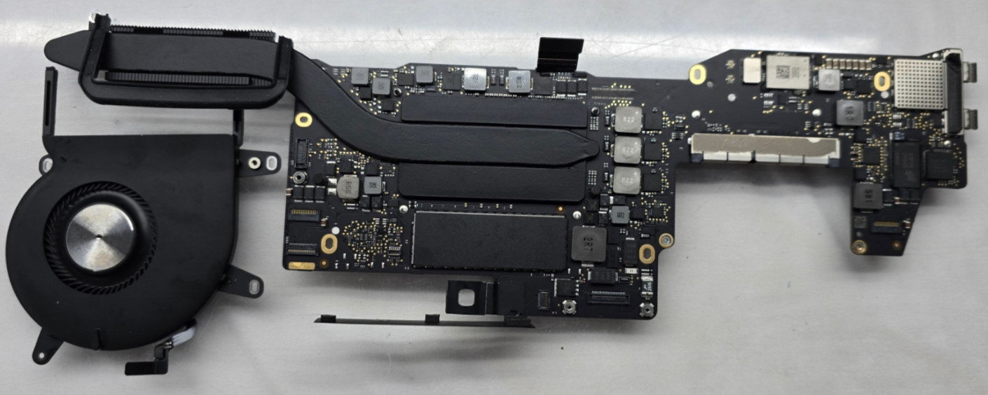 Apple MacBook Pro A1708 13" 2.3 Ghz, Core i5 Logic Board 661-07572 Grade A