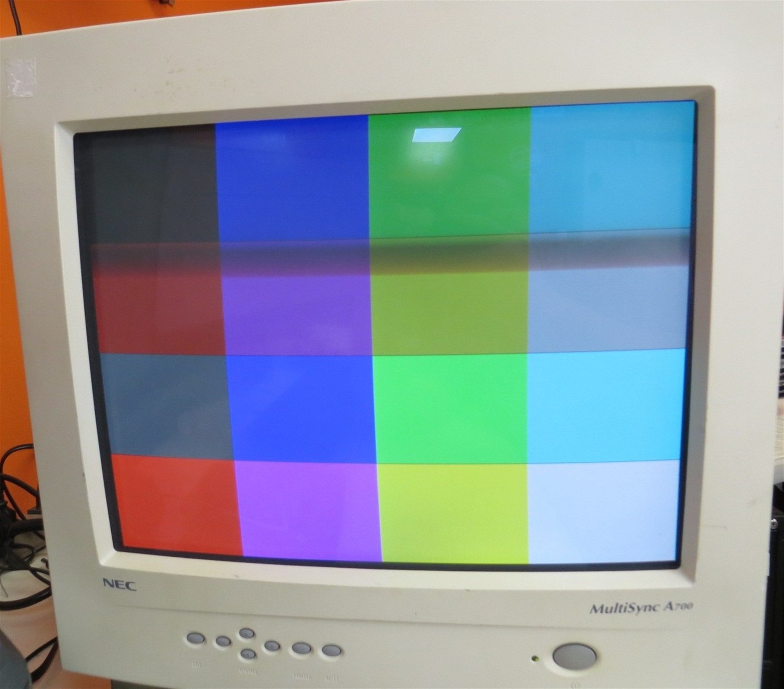 NEC MultiSync A700 JC-1736VMA Beige VGA CRT 1280 x 1024 65Hz Monitor No Stand 