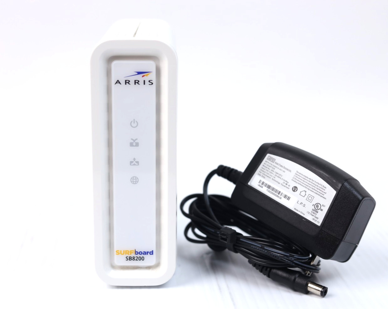 ARRIS SB8200 Cable Modem Fast DOCSIS 3.1 32x8 Gigabit Cable Modem r912