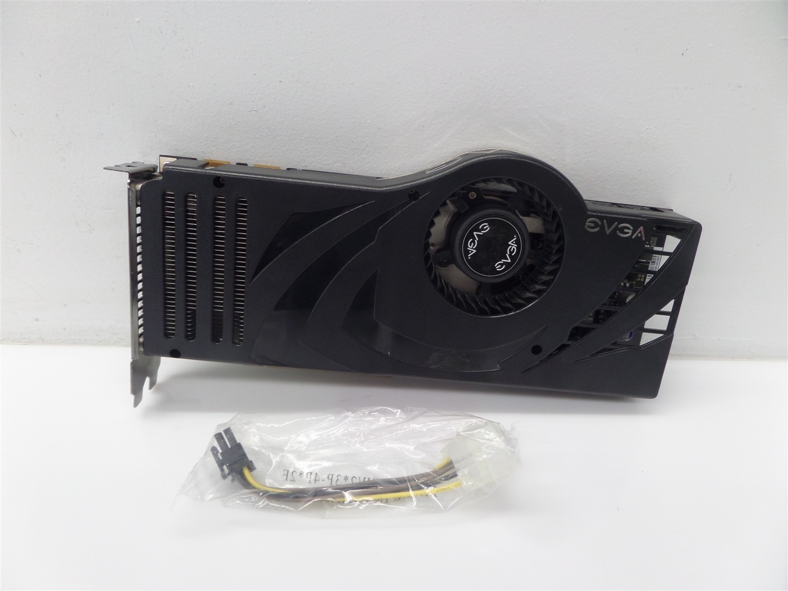 EVGA NVIDIA GeForce 8800 Ultra 768MB GDDR3 Graphics Card - Bad Output