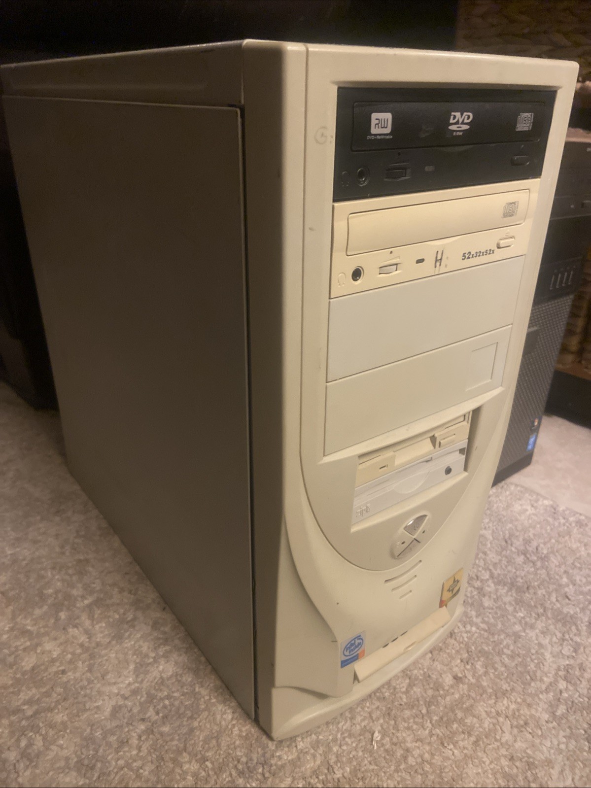 Vtg Custom PC Tower CLEAN Intel Pentium 1GB RAM Sony Disk Iomega Zip 450w Retro