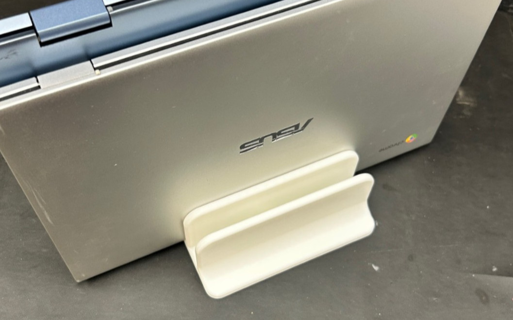 3-Slot Vertical Laptop Stand Holder Device Organizer Computer Stand 3D Print