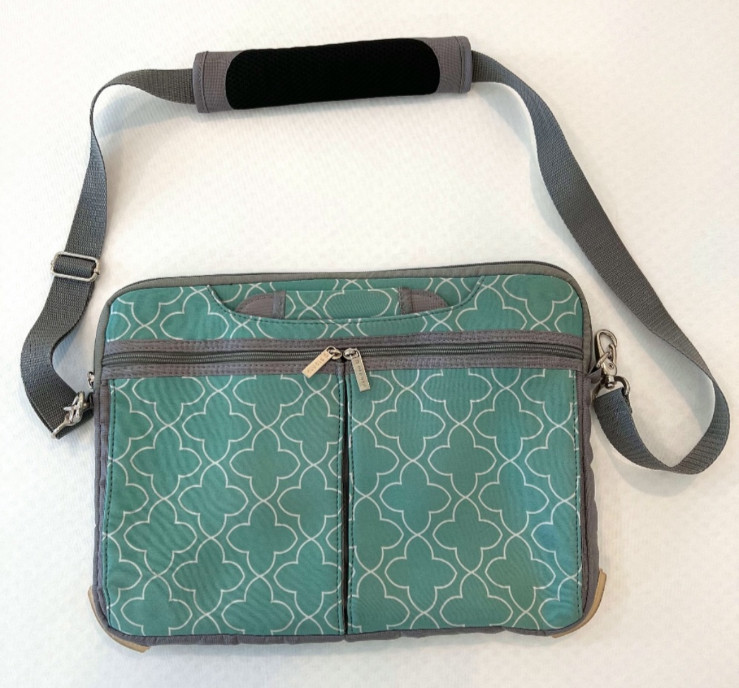 Studio C Laptop Carry Case Padded Quilted Retractable Handles Shoulder Strap