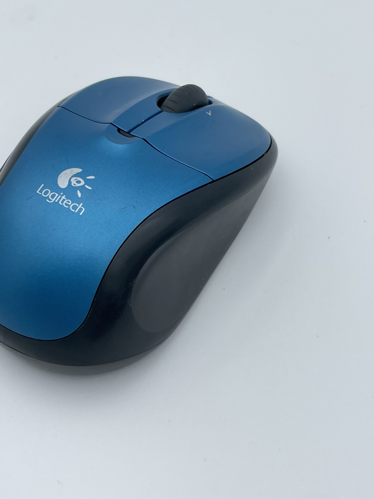 Logitech M305 Wireless Optical Mouse Ergonomic Comfort Blue Laptop Desktop PC