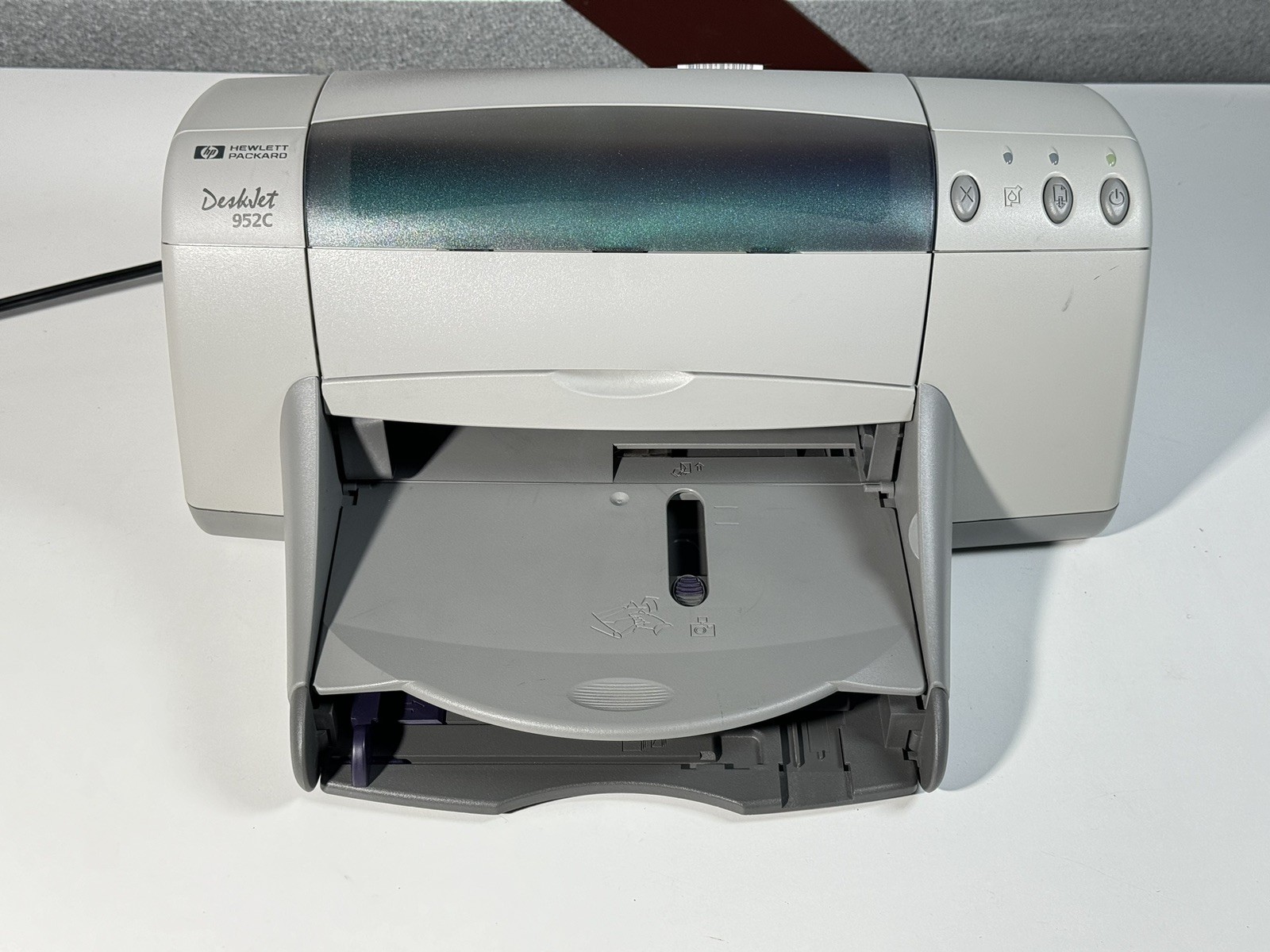 HP DeskJet 952C Color Inkjet Printer C6428B Tested Working Hewlett Packard