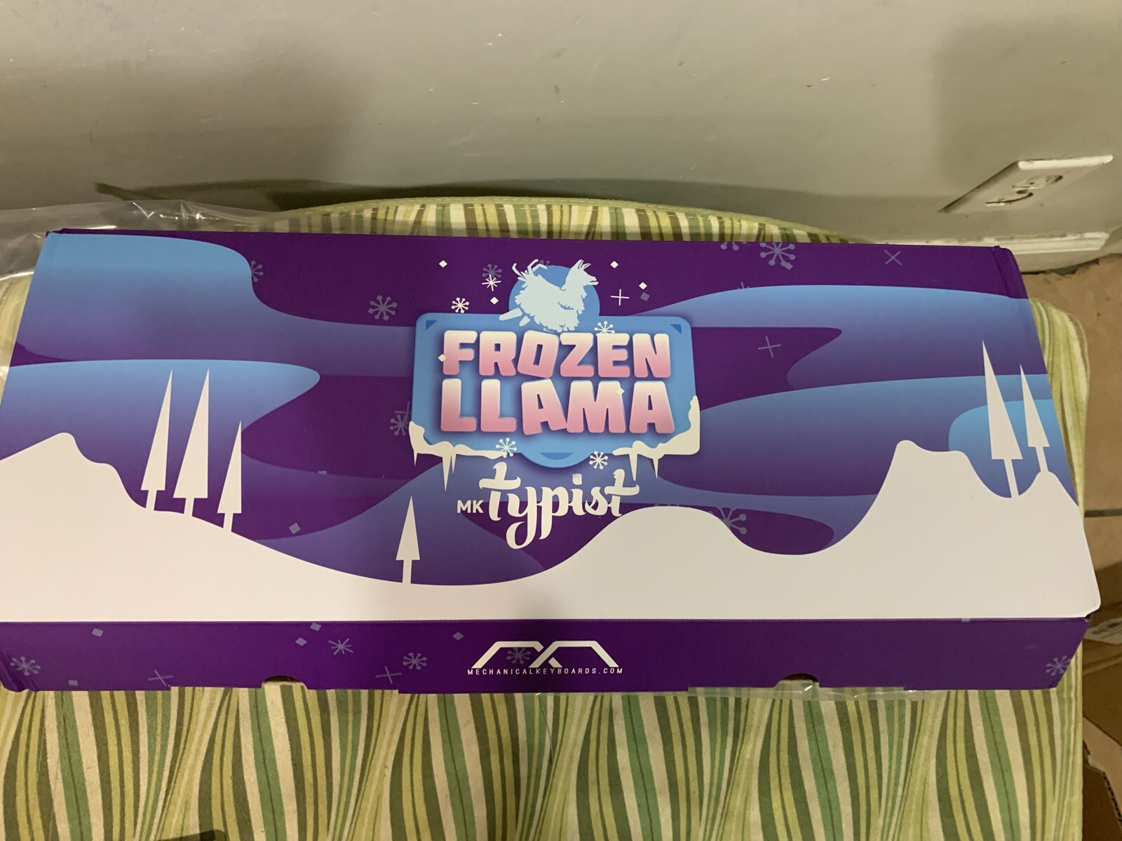MK Typist Fullsize Frozen Llama TTC SPEED SILVER PBT RGB Limited Mechanical Key