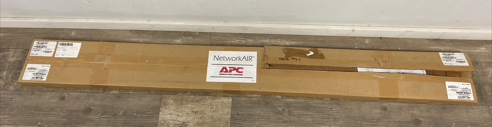 New APC ACCS1002 Rack Air Containment End Caps