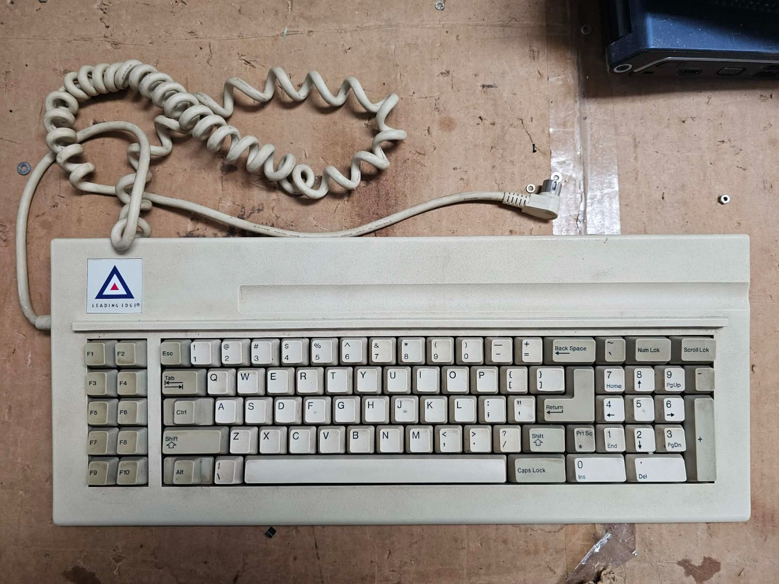 Clean Leading Edge Model DC-2014 Keyboard Vintage PC Clicky Keystroke Sound ALPS