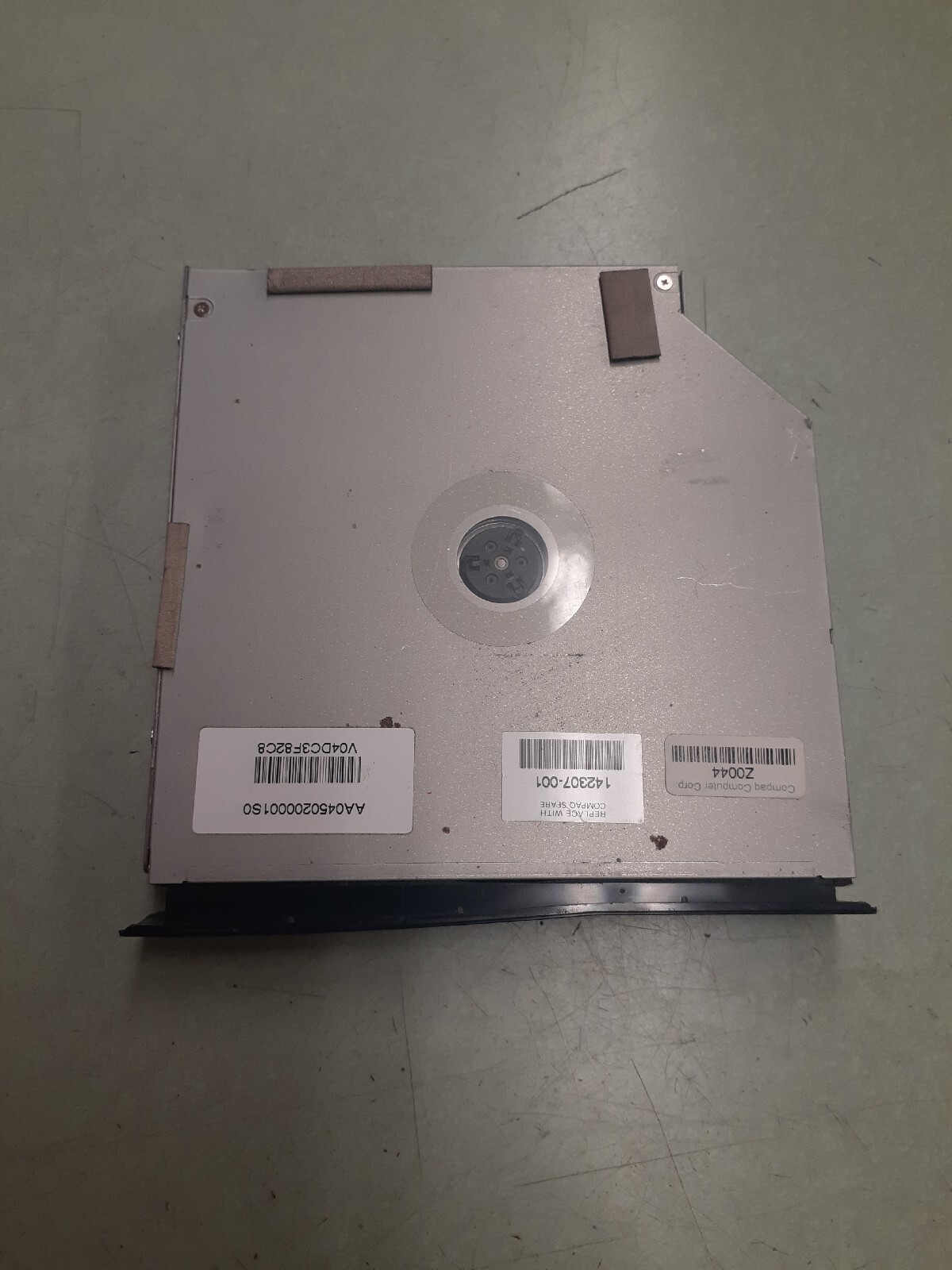 NEC Versa 3.5in Slim 24x IDE CD-Rom Drive CDR-2800C - Black Bezel