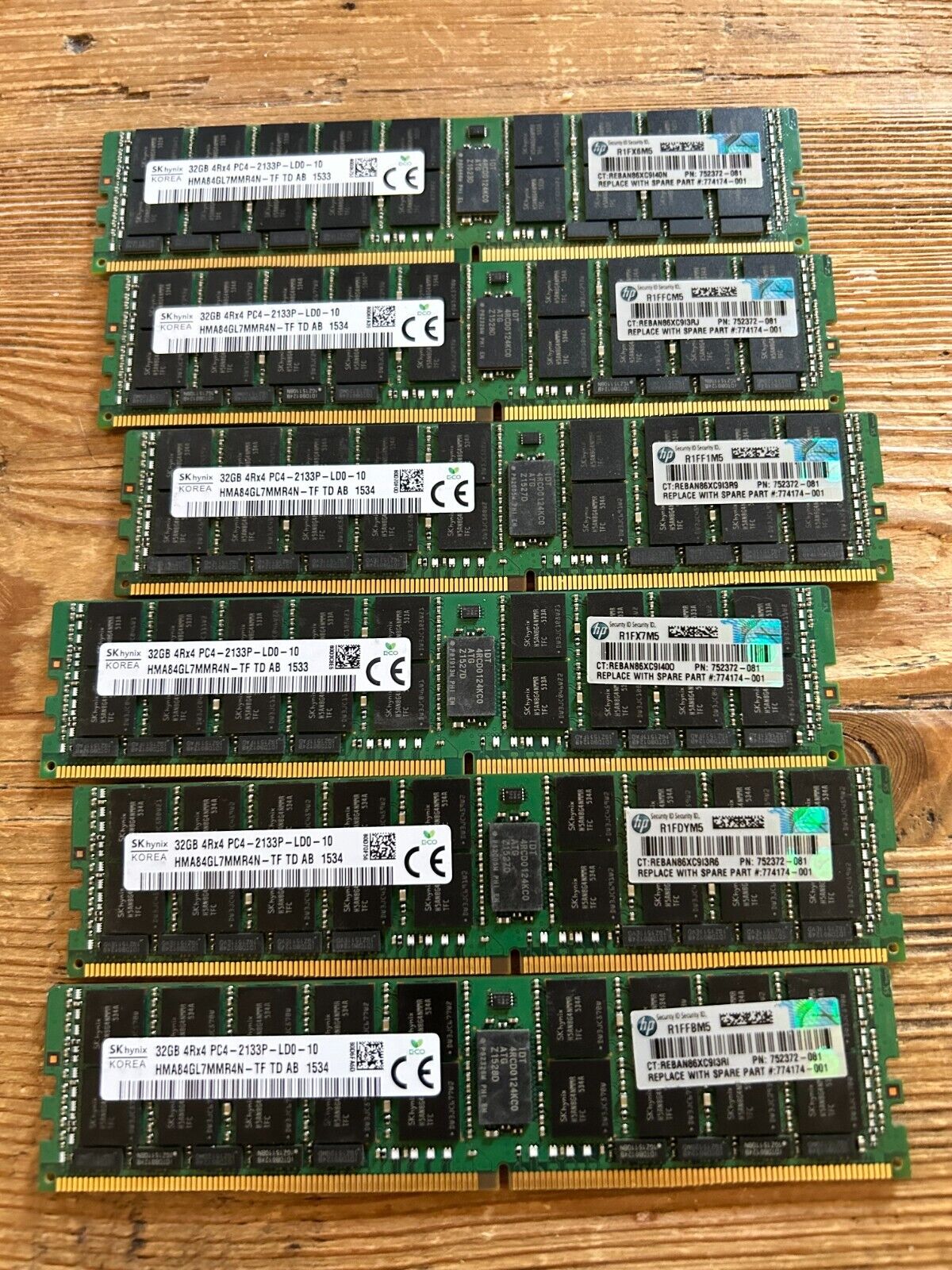 HP 32GB (1 x 32GB) PC4-17000 (DDR4-2133) Memory (726722B21)