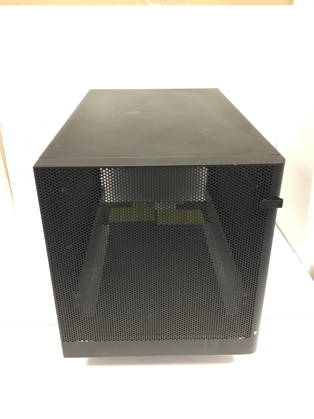 IBM 2018-RC1 PN- 44T1446 Cabinet Server Color Black Used Working