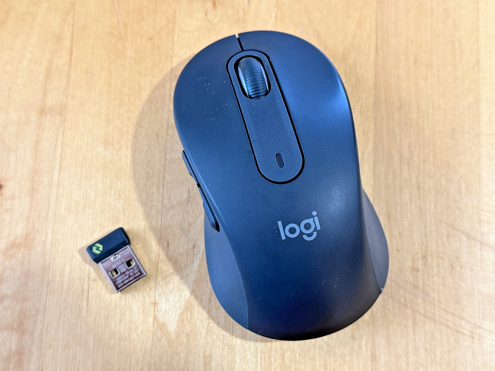 Logitech Compact Wireless Mouse, 2.4 GHz with USB Unifying Receiver
