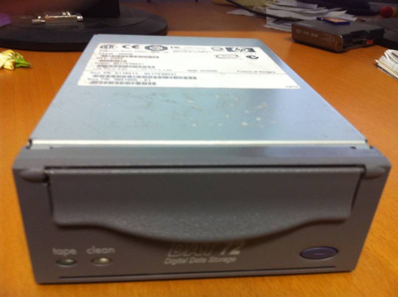 SUN DAT72 Internal 380-1005 SGXTAPDAT72-3F2 SCSI Tape Drive 3.5" Gray Color