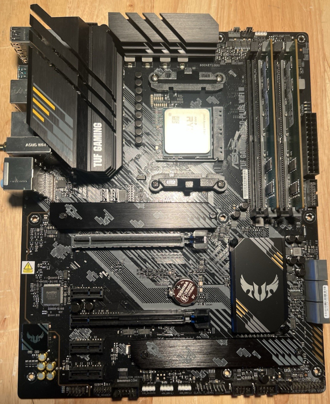 CPU+Motherboard+RAM Combo: ASUS TUF GAMING B550-PLUS WIFI II + R5 5600X + 8 GB