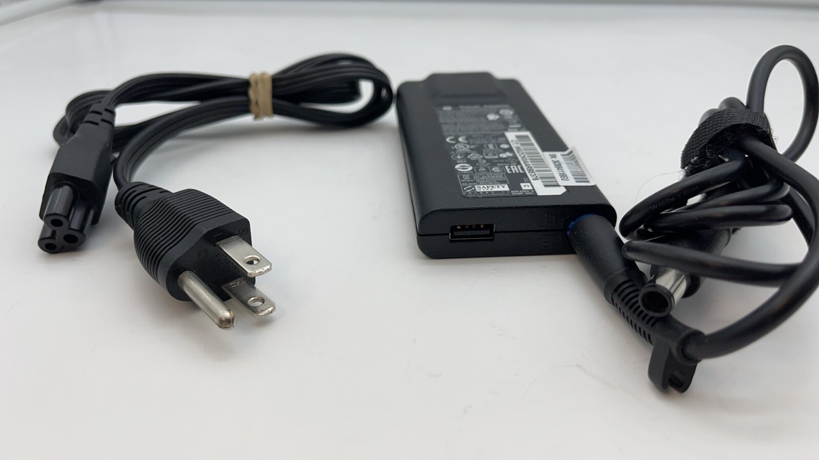 GENUINE HP Travel Adapter 65W + USB AC Power Charger ProBook 4420s 4430s 4440s