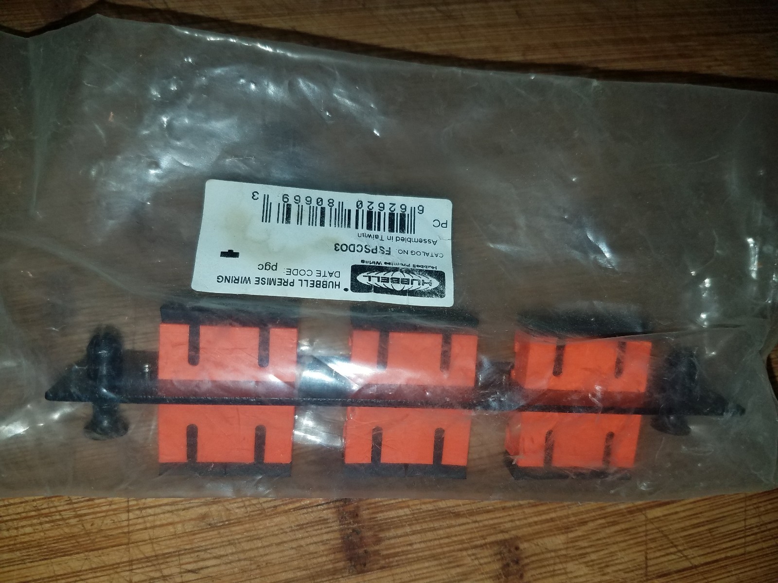 New Hubbell FSPSCDO3 FSP Adapter Panel, SC Duplex, 6-port
