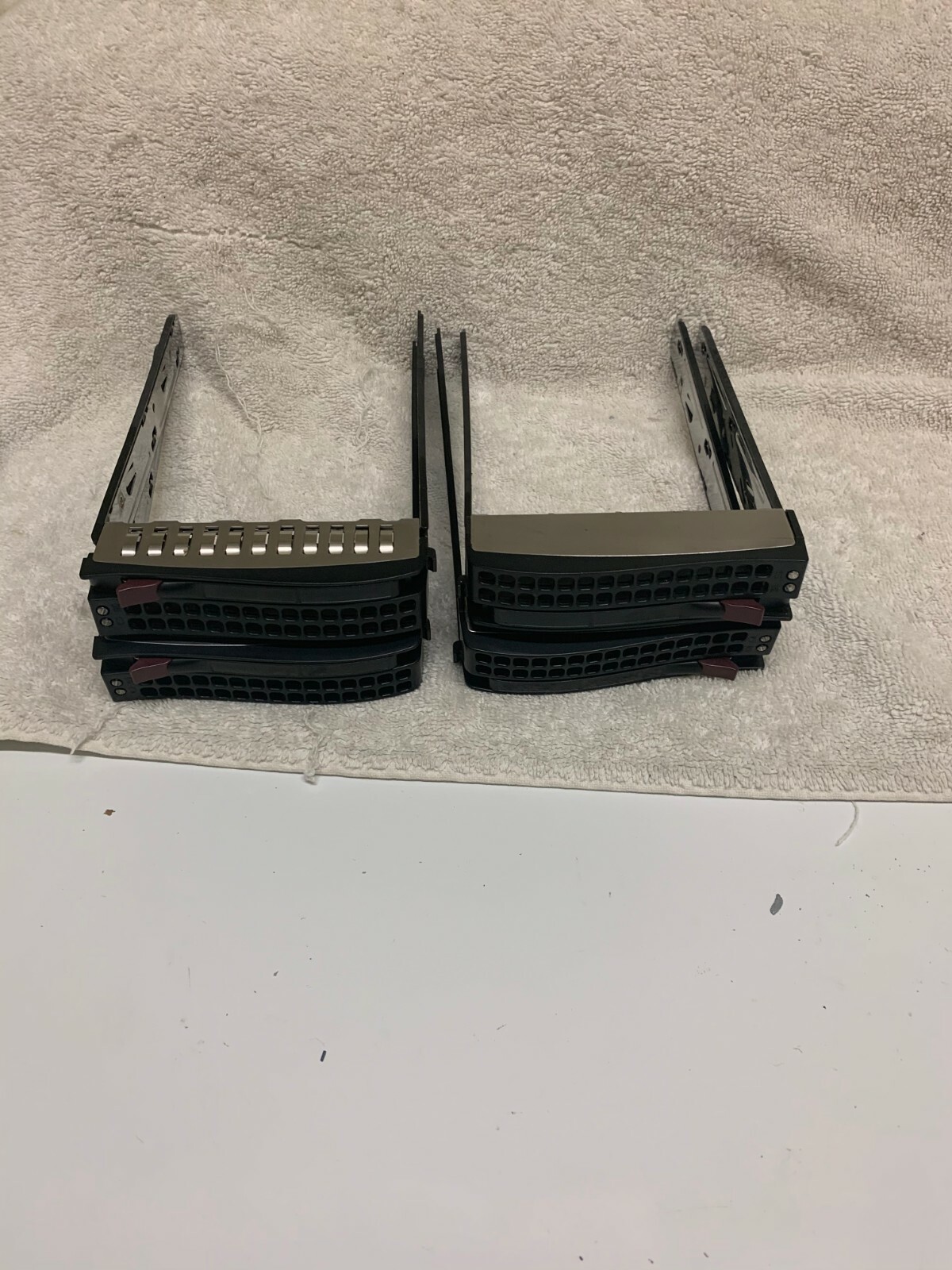 Lot of 4 Supermicro 3.5 SAS/SATA Hot-Swap Drive Caddy Tray 01-SC93301-XX00C003
