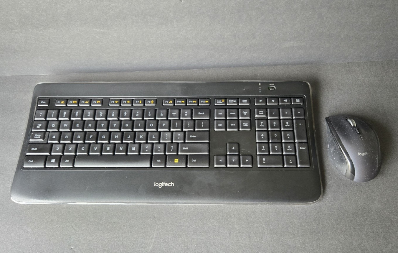 Logitech K800 Wireless Illuminated Keyboard MPN Y-R0065 & M705 Mouse MPN M-R0009