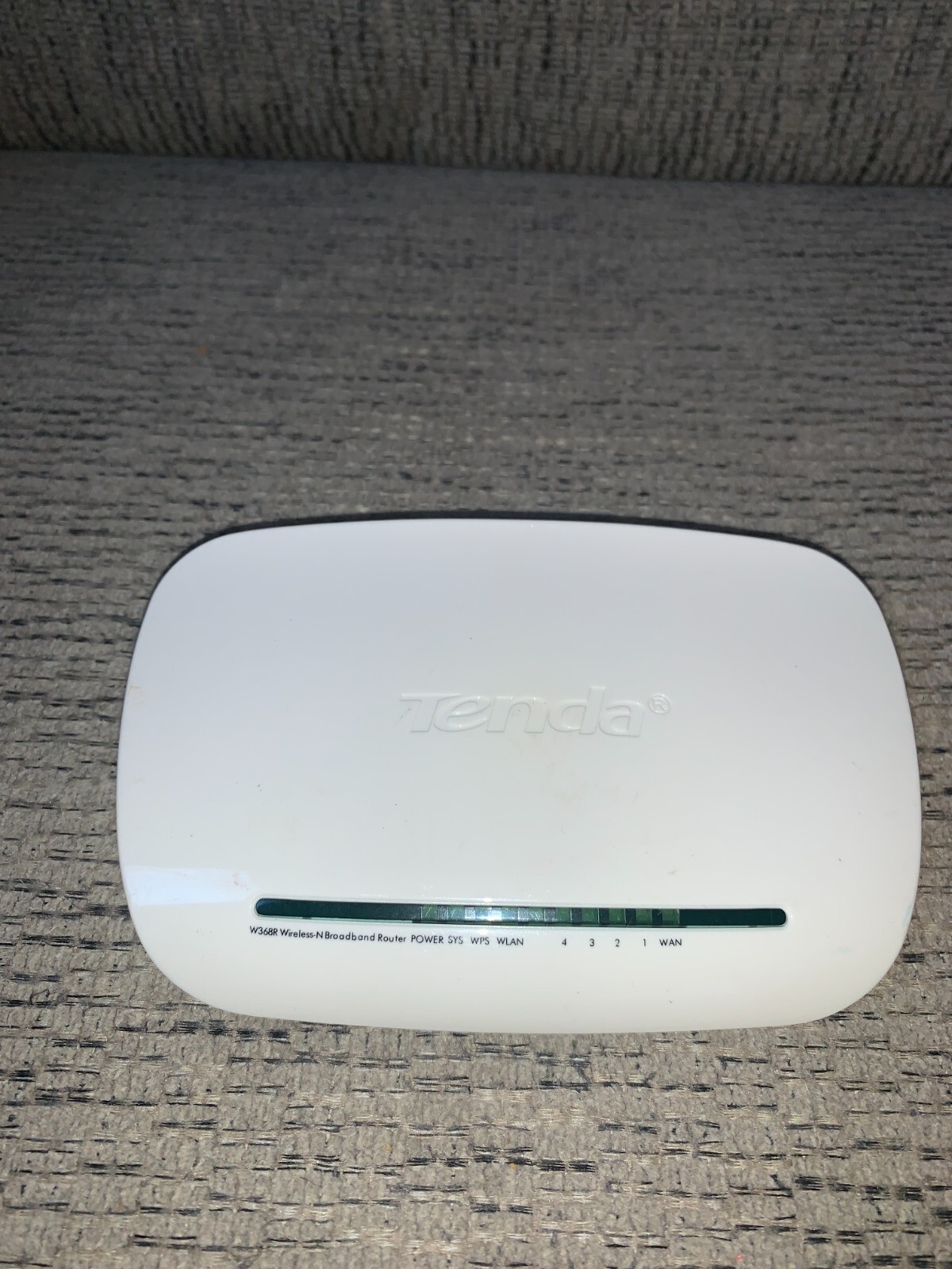 Tenda W368R 300 Mbps 4-Port 10/100 Wireless N Router