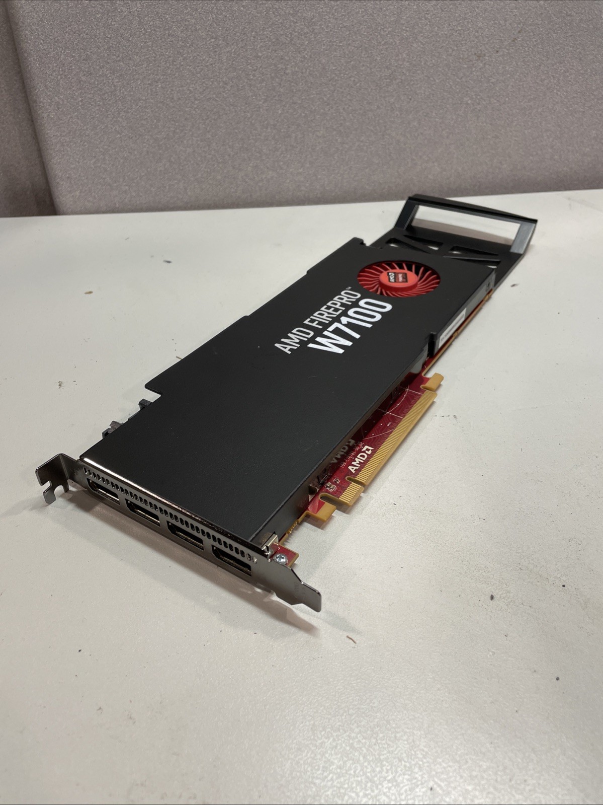 AMD FirePro W7100 8GB GDDR5 PCIe x16 4xDisplayPort Video Graphics Card