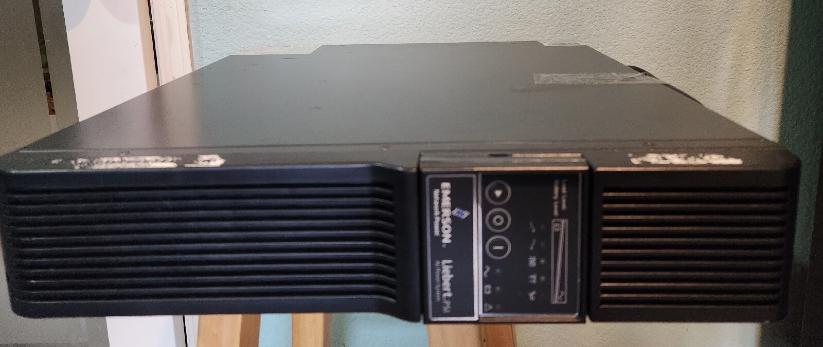 Liebert PS1000RT3120XRW Psi 1000va 900w 120v PowerSure 