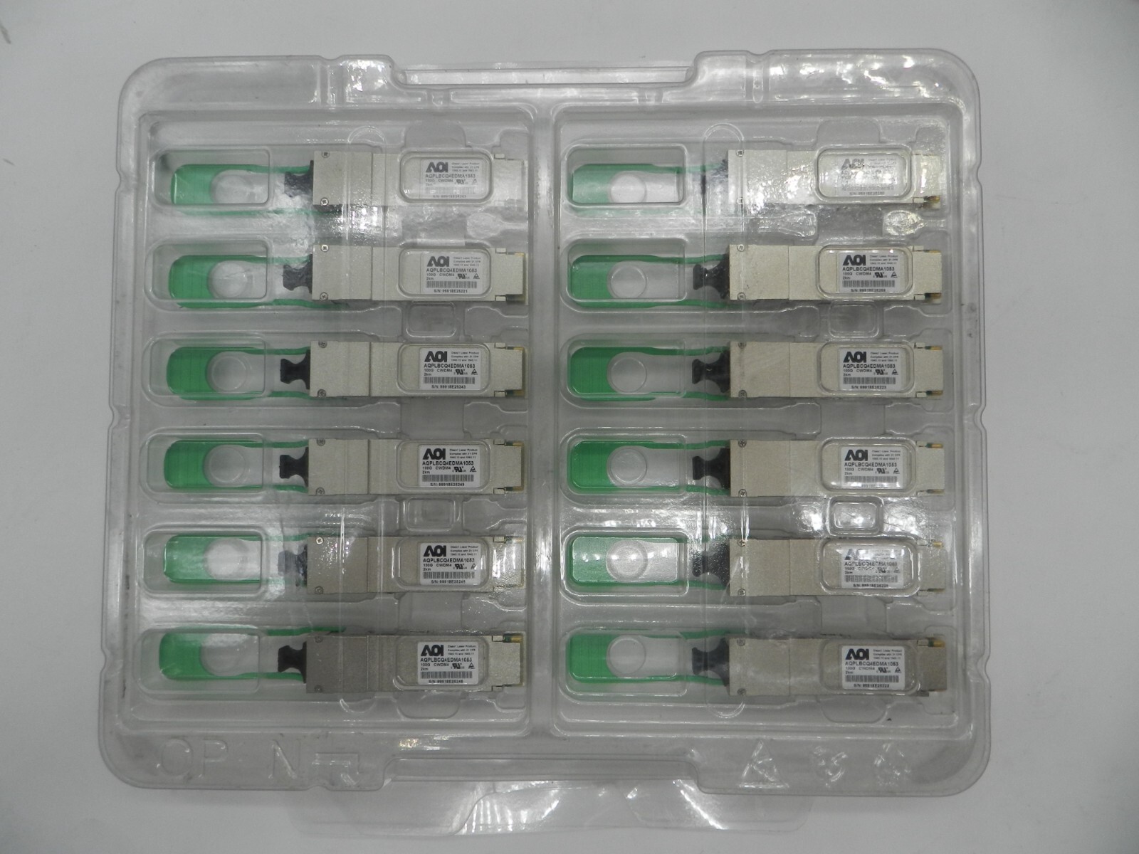 AOI 100G Base QSFP28 CWDM4 1310nm 2km SMF Transceiver Module AQPLBCQ4EDMA1053