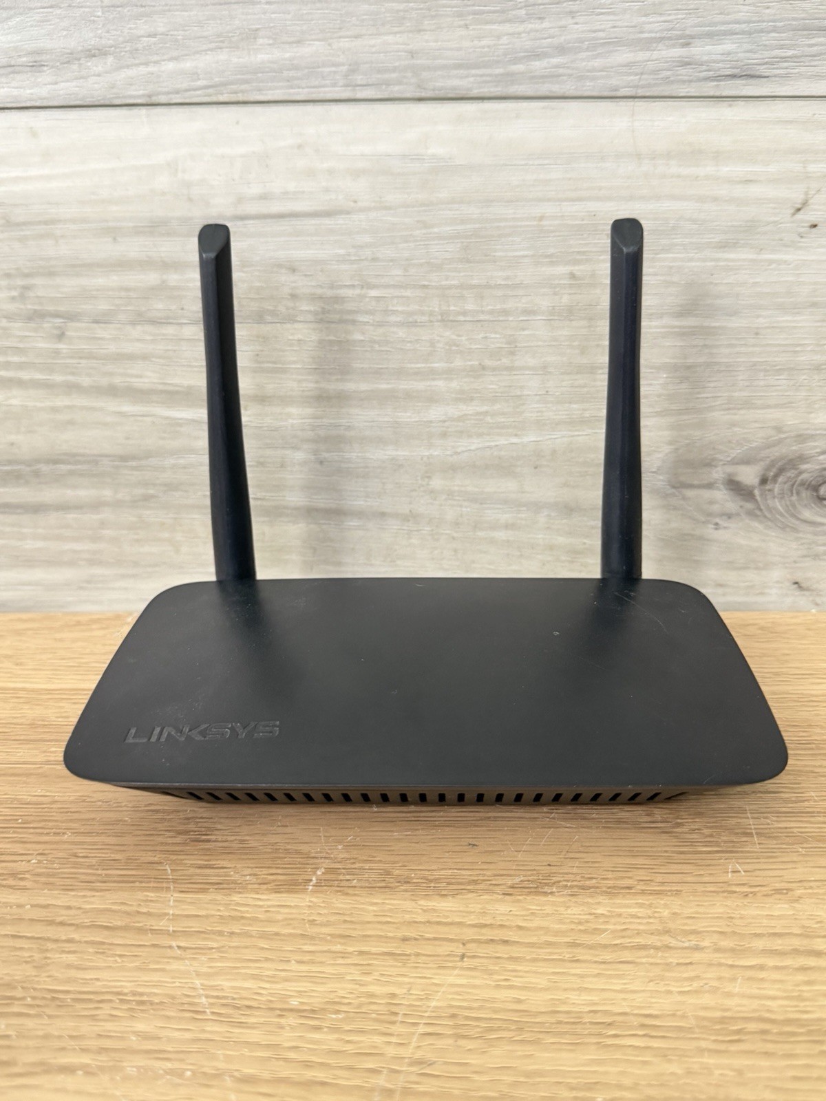 Linksys E5350 AC1000 Dual-Band WiFi 5 Wireless Router / Power Bundle Tested