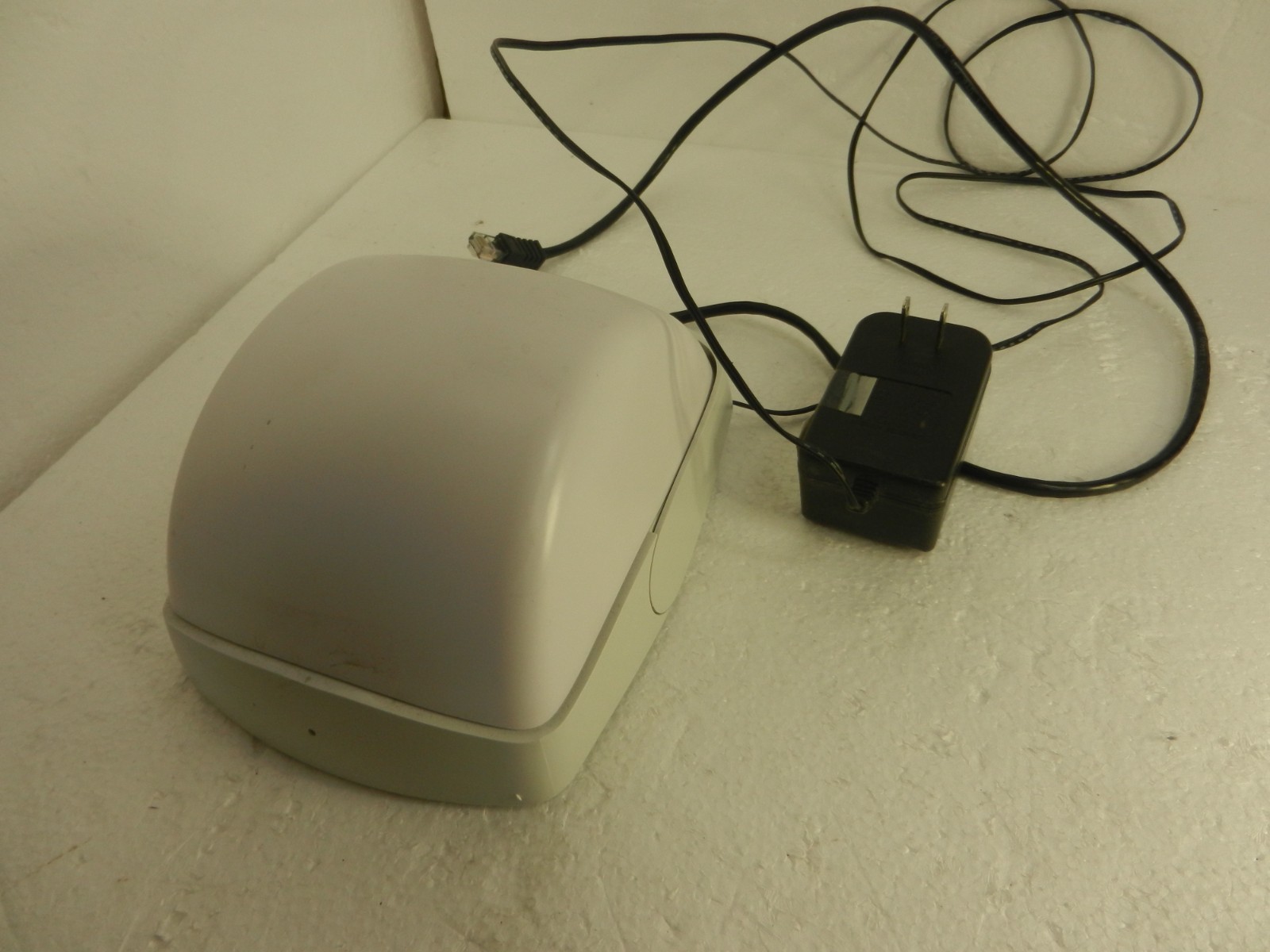 RUCKUS ZONEFLEX 7942 ACCESS POINT