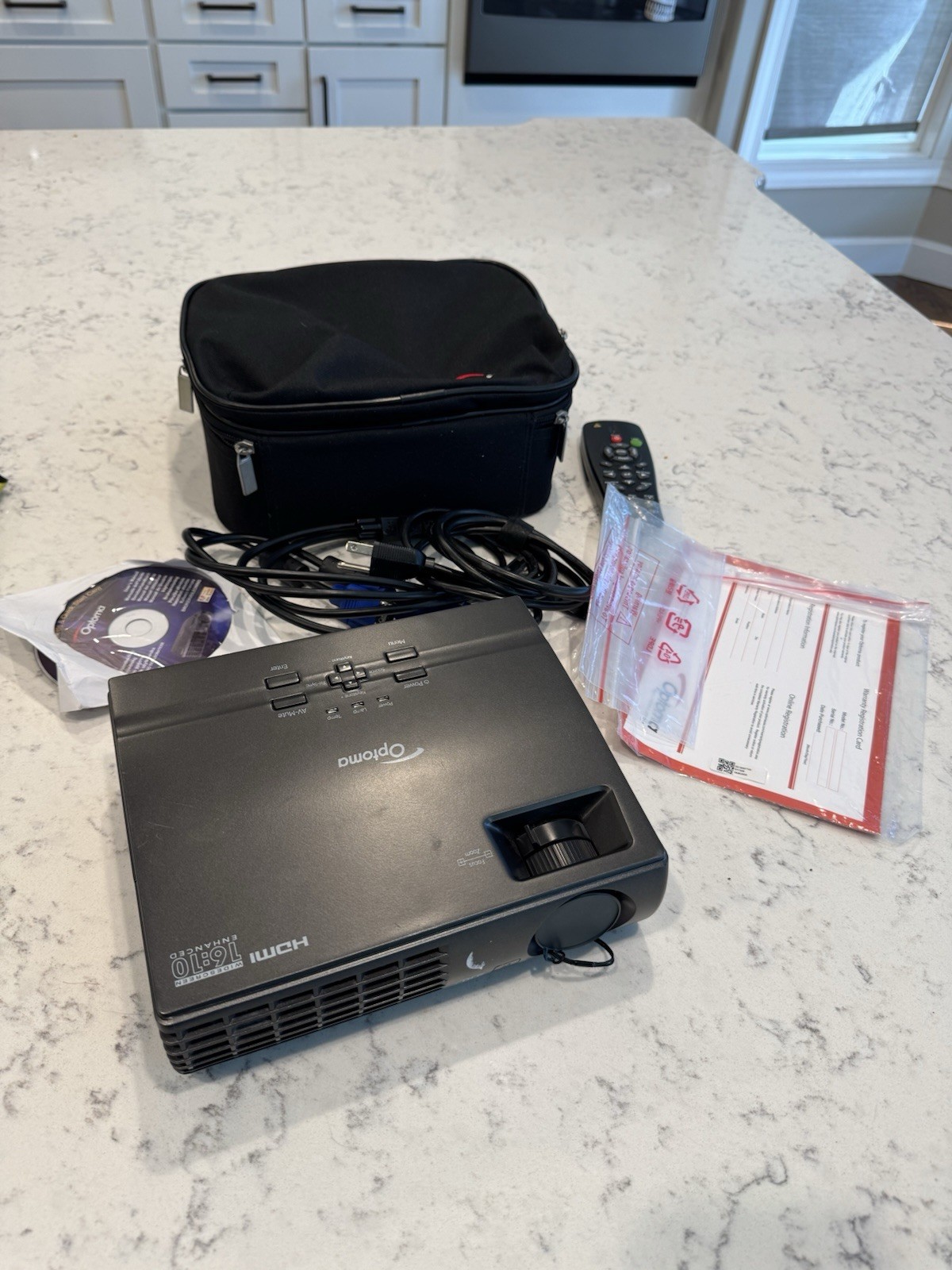 Optoma DAEPGLKGp Widescreen HDMI DLP Projector  TW1692 DAEPGLKGI tested Works