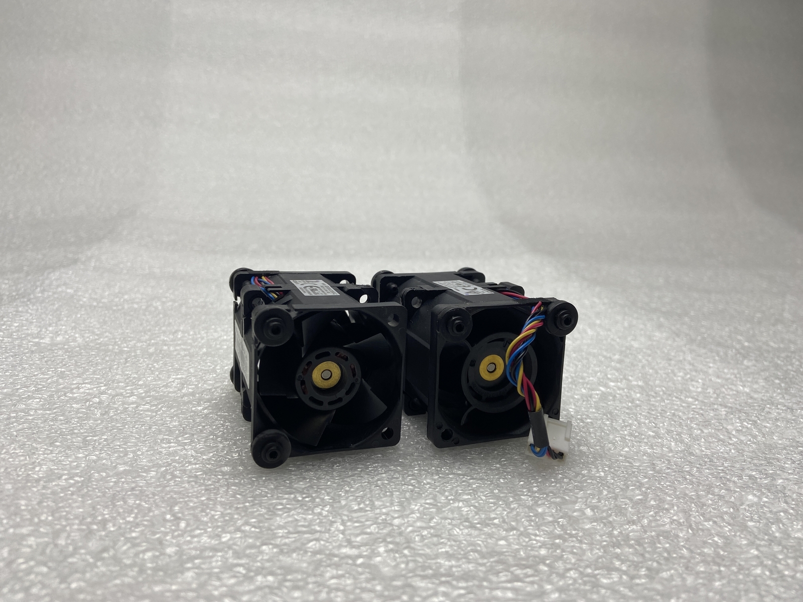 LOT OF 2 Supermicro FAN-0086L4 4-pin Nidec UltraFlo R40W12BS5AC-65 40mm USED