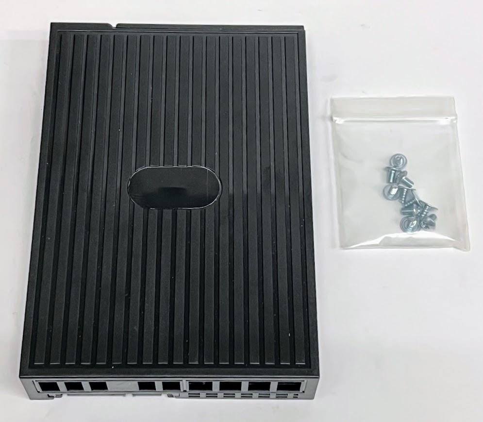 StarTech 25SATSAS35 2.5″ SSD/HDD to 3.5″ SATA Hard Drive Converter
