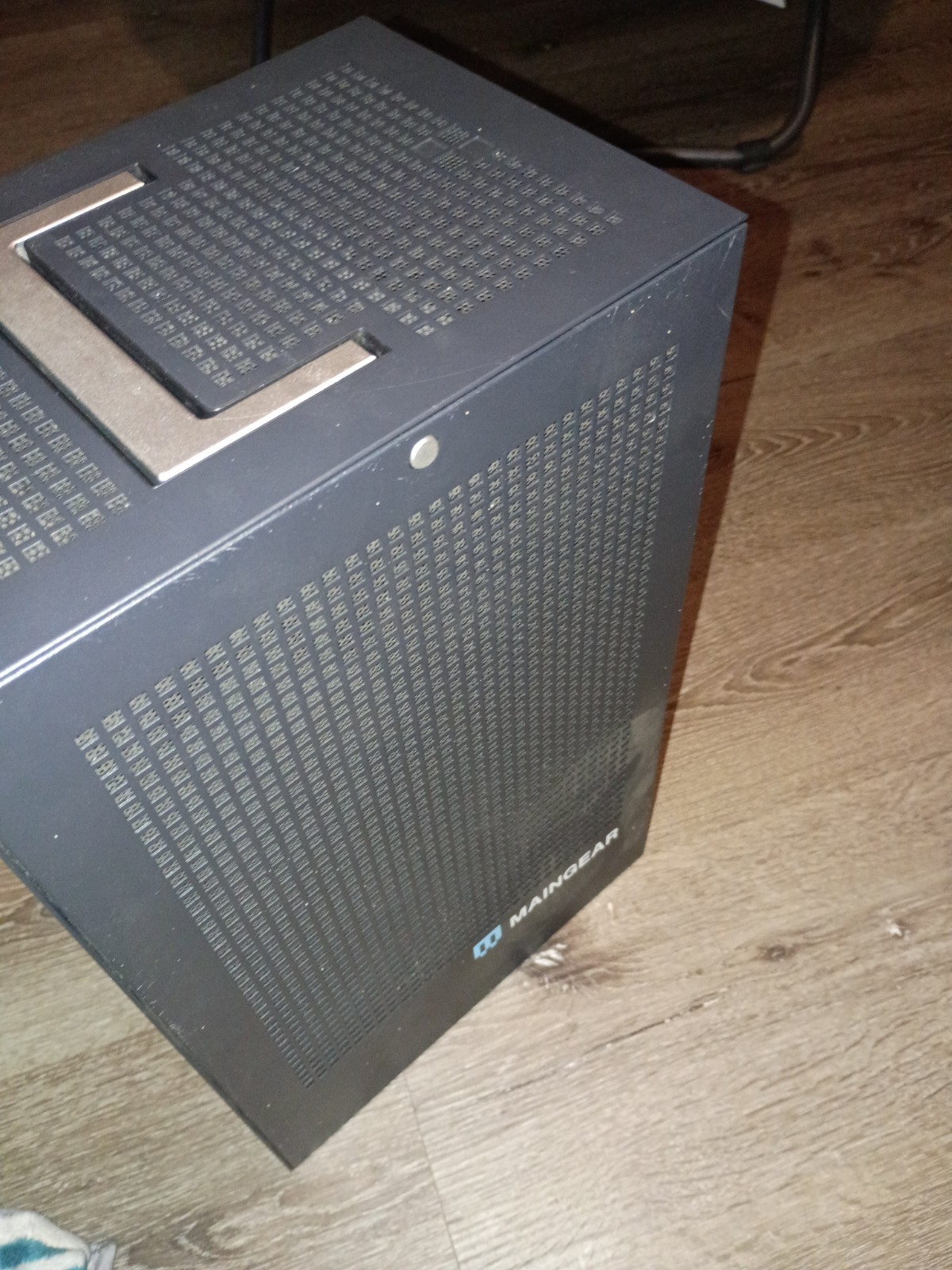 Custom, Small-form factor, Computer, Maingear