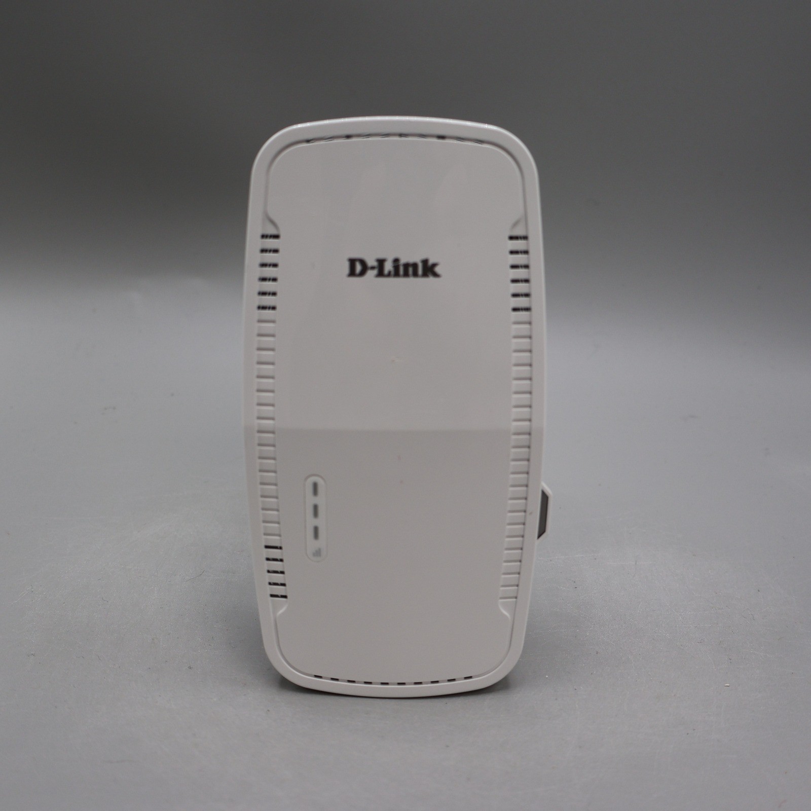 D-Link DAP-1755 AC1750 Mesh Wi-Fi Range Extender White Wireless Booster M22