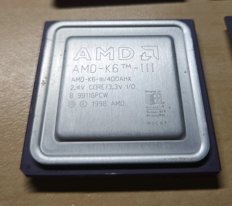 AMD K6-III 400AHX 400MHz Super Socket 7 CPU 2.4v Core 3.3v AMD-K6-III/400AHX