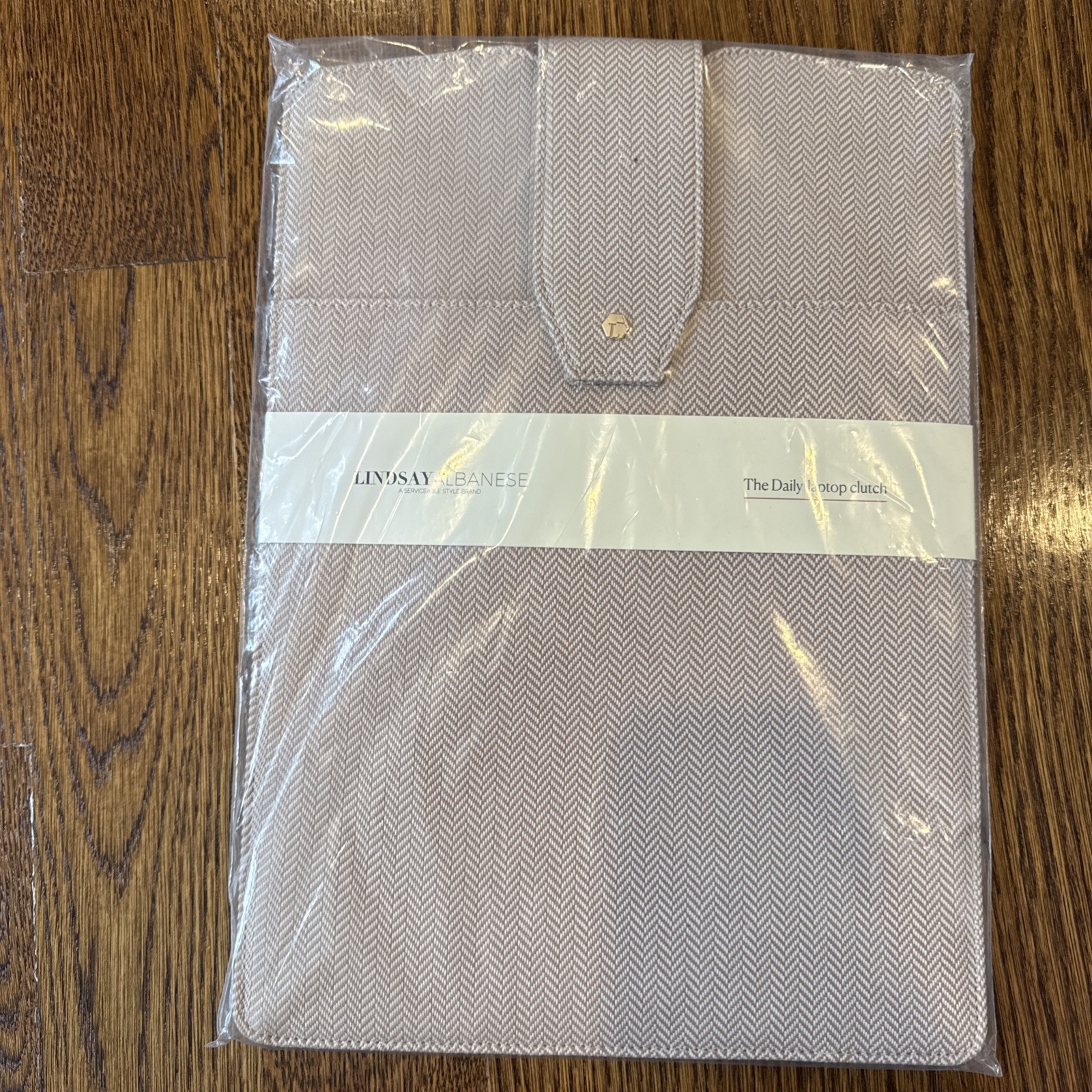 LINDSAY ALBANESE : DAILY LAPTOP CLUTCH SLEEVE CASE NEW Sealed