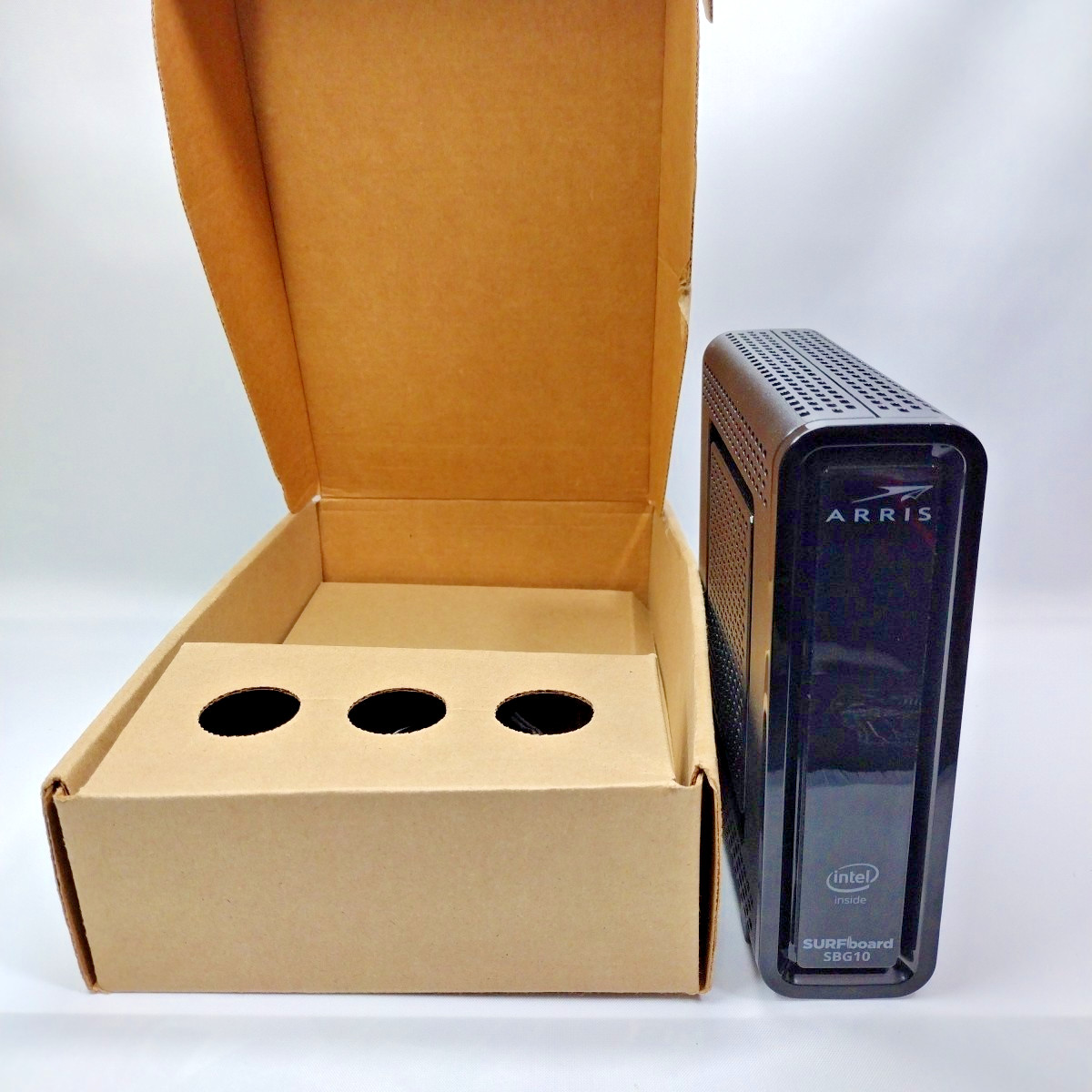 ARRIS SBG10 Cable Modem Router Combo DOCSIS 3.0 16 x 4 Gigabit AC1600 WiFi
