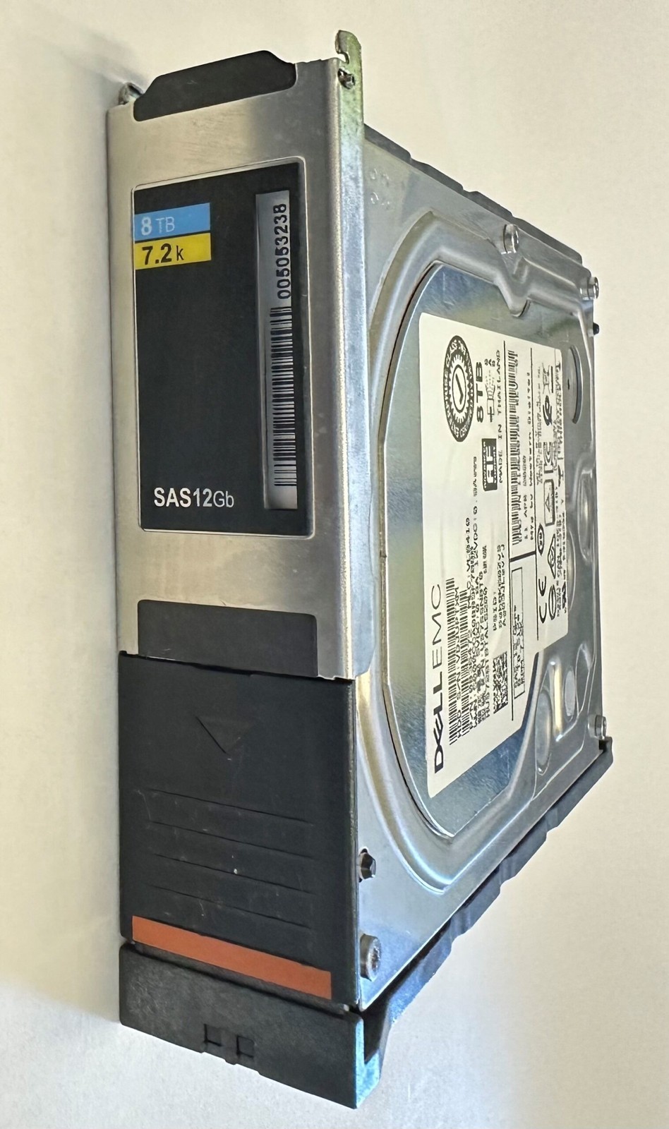 005053238 - EMC 8TB 7200 RPM SAS 3.5" HDD for Data Domain DS60, 60 bay enclos...