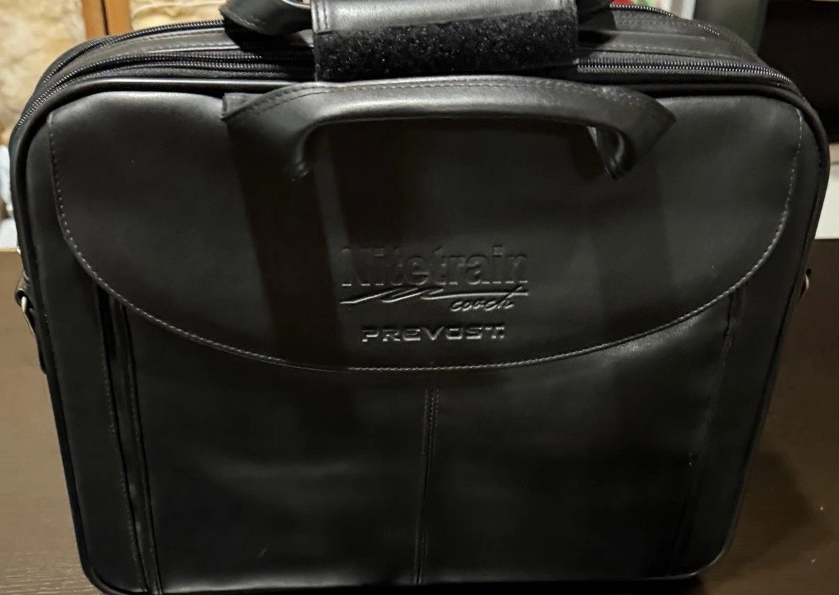 Midtrain Coach Prevost Black Leather Padded Laptop Briefcase 15" 17x13x3