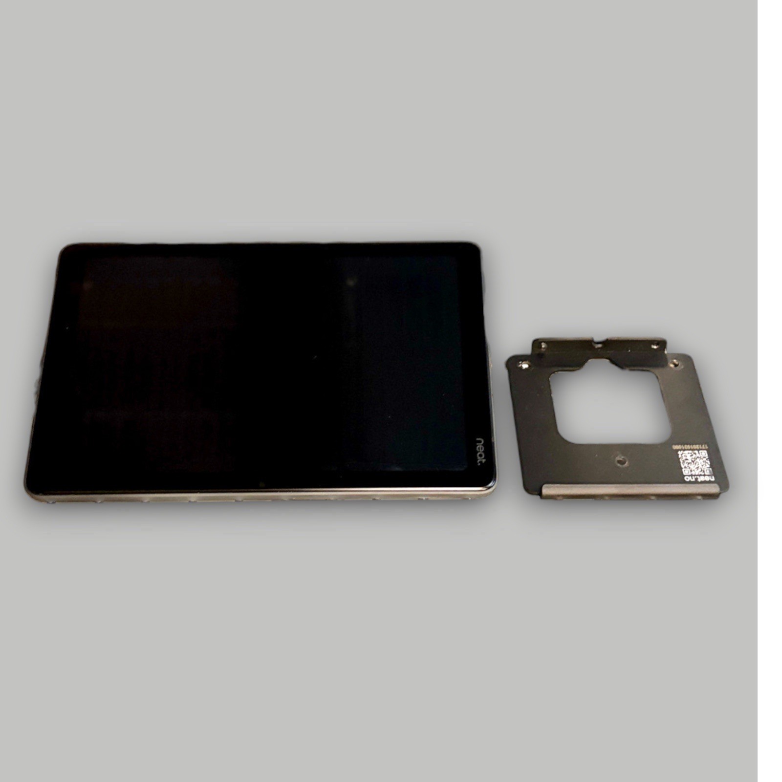 Neat Pad NEATPAD-SE 8” A1 Controller & Scheduling Display TOUCHSCREEN