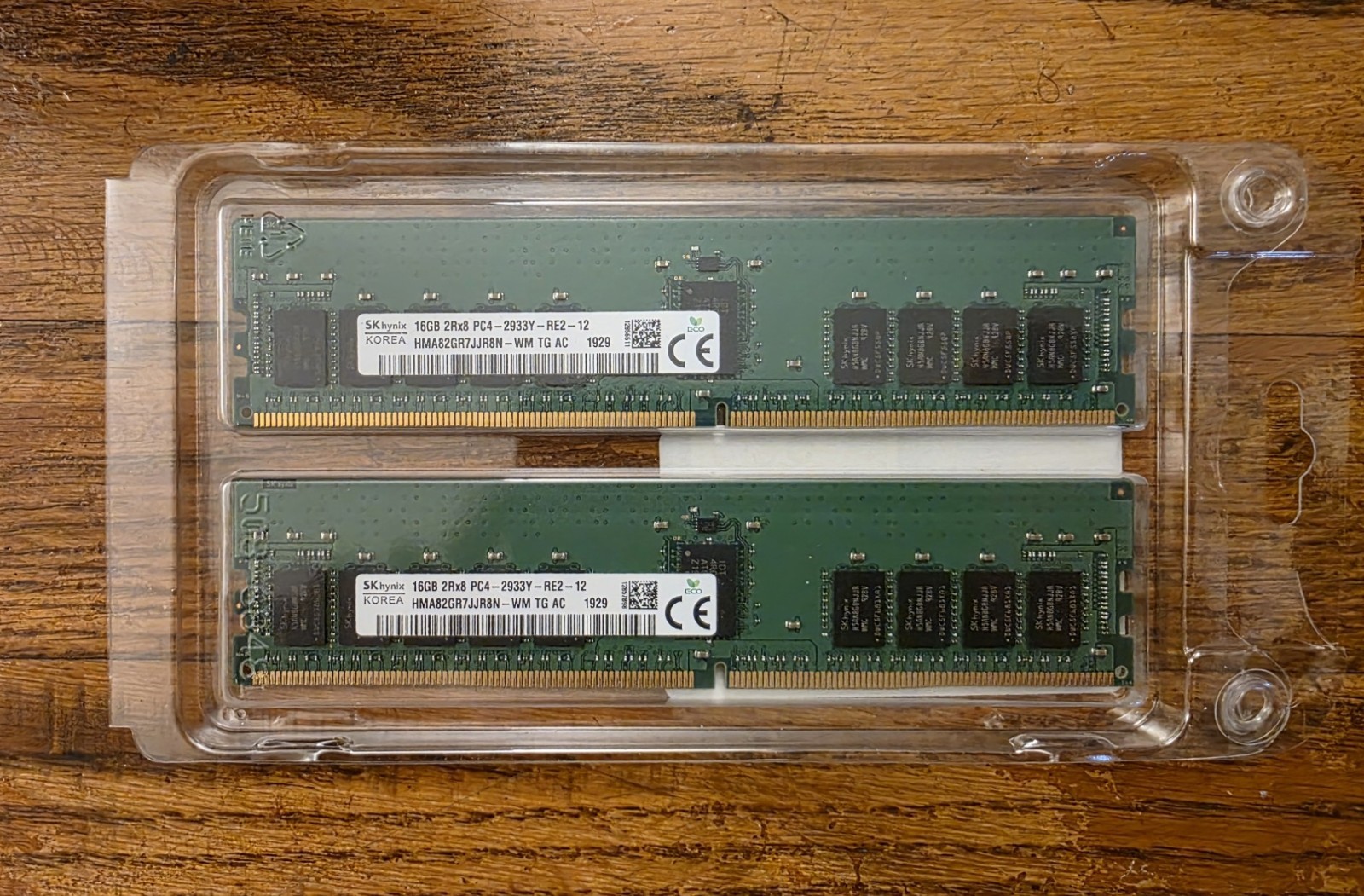 Hynix 32GB (2x16GB) HMA82GR7JJR8N-WM, PC4-2933Y, DDR4, 2Rx8 ECC - Matched Pair