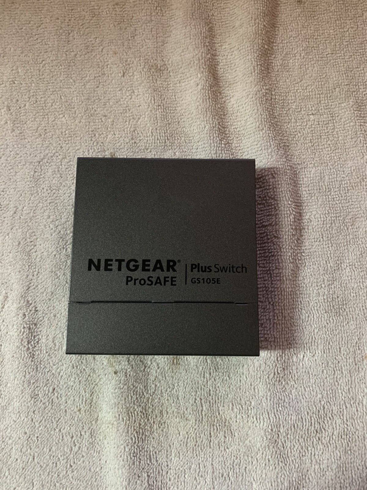 Netgear Prosafe GS105E 5 Port Gigabit Ethernet Plus Switch GS105E-2A1NAS