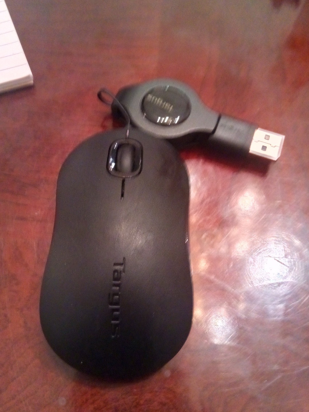 Targus Compact Optical retractable USB mouse model #: AMU89US