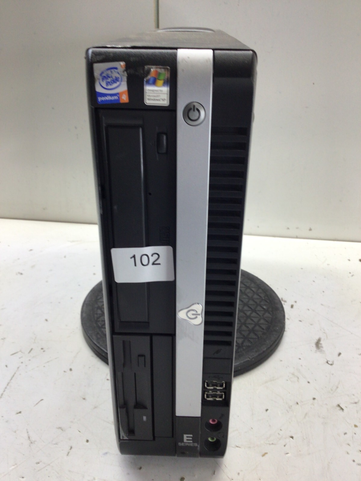 Gateway MATXFRN MDP E4100 Intel Pentium 4 2.80 GHz 2GB NO HDD