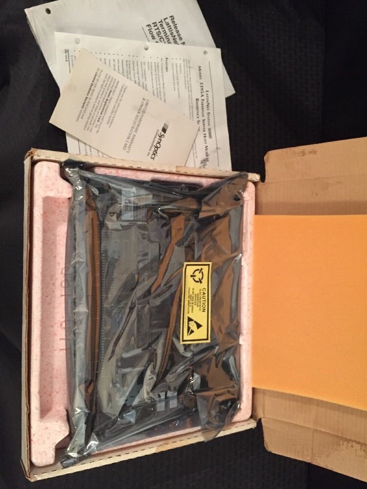 NEW SYNOPTICS LattisNet Server Terminal 3395A With Instructions