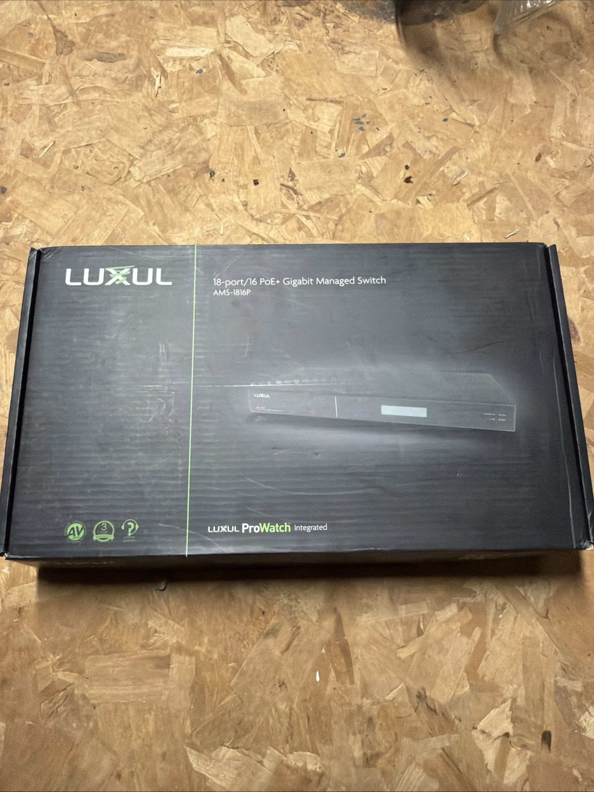 Discontinued: Luxul AMS-1816P AV Series 18-Port Gigabit PoE+L2/L3 Managed Switch