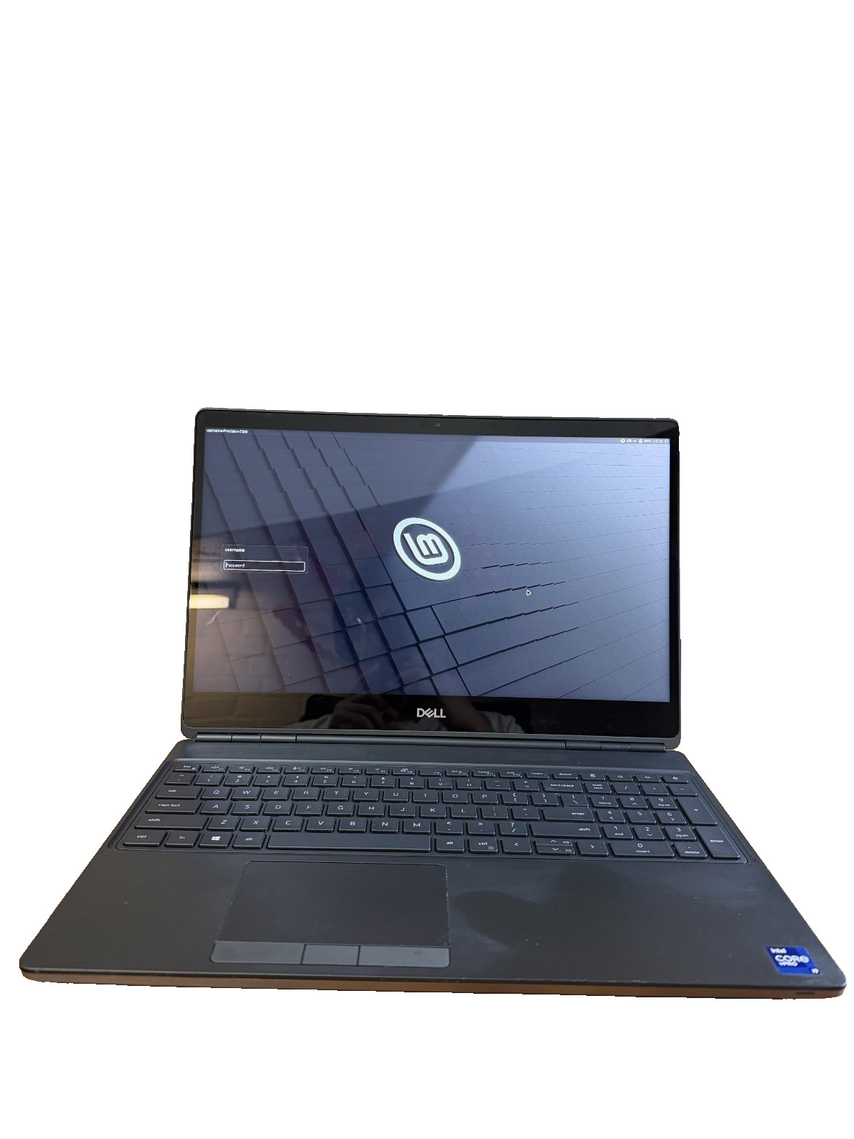 Dell Precision 7560 Intel(R) Core(TM) i9-11950H 32 GB RAM 1 TB SSD 15.6"