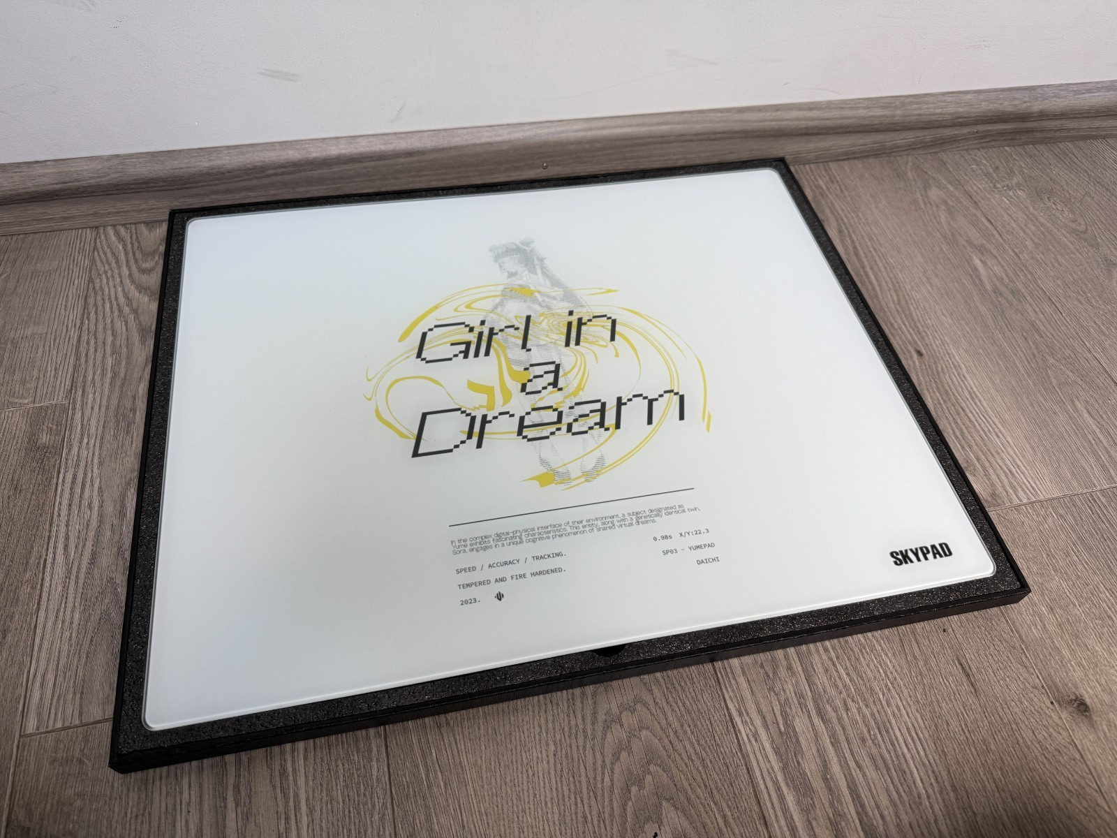 Wallhack Skypad 3.0 Limited Edition: Girl in a Dream XL Glass Mousepad