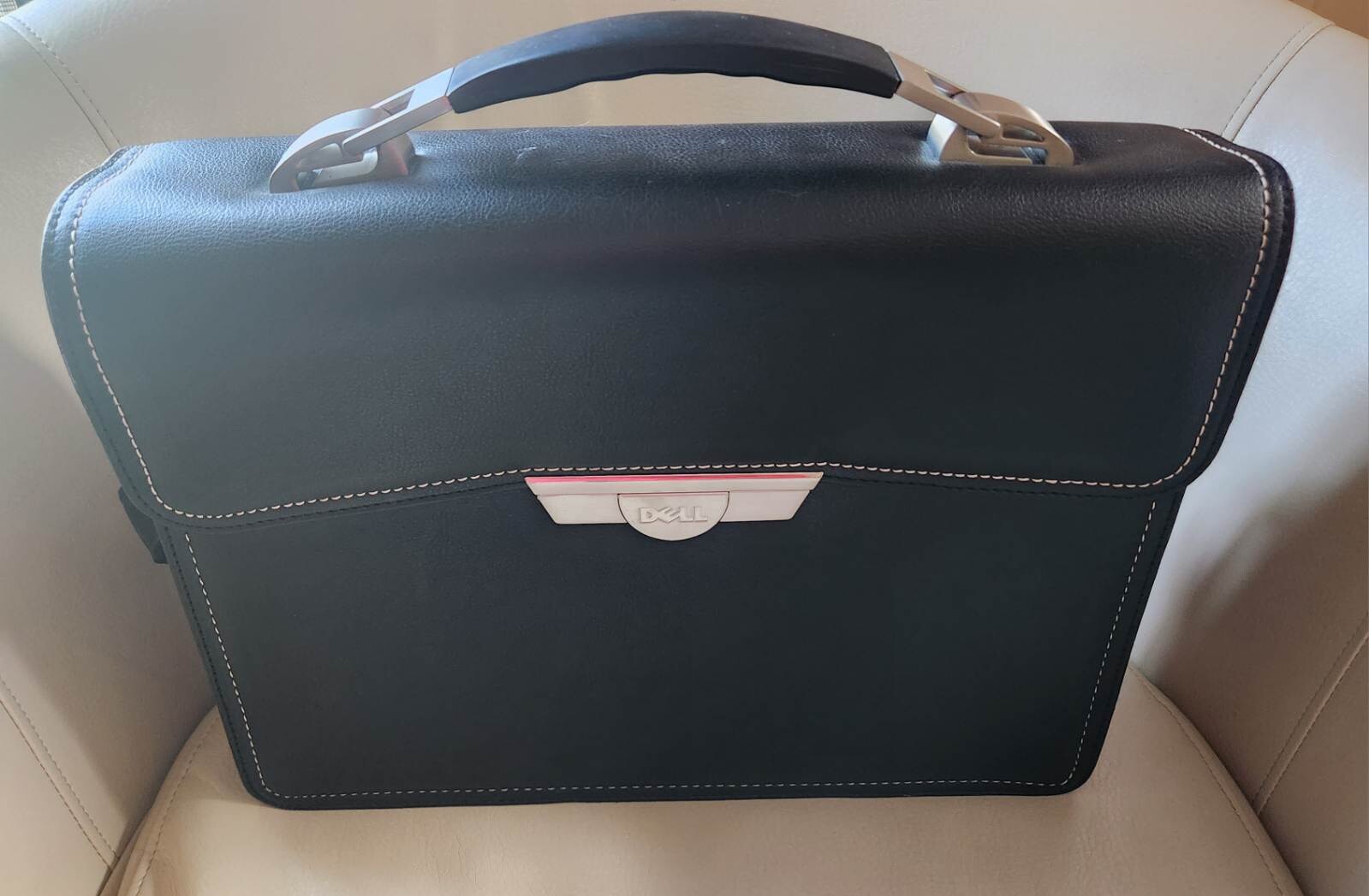 Dell Computer Laptop Delux Leather Bag