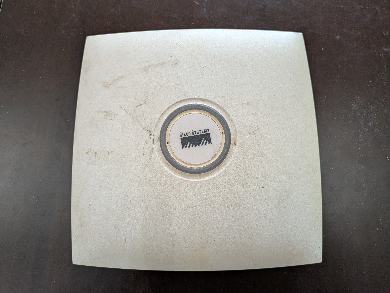 CISCO AIR-AP1131AG-A-K9 AIRONET WIRELESS ACCESS POINT AP INTEGRATED ANTENNAS