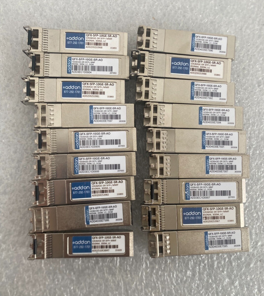 Lot (18) AddOn QFX-SFP-10GE-SR-AO 10GBASE-SR SFP+ MMF Juniper Compact